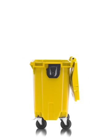 Мусорный контейнер 770Л со сплошной крышкой желтый 